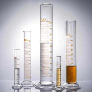 Cylinder, graduated, with round base and spout, amber stain graduation, made of low expansion 3.3 borosilicate glass